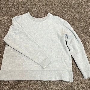 grey vintage feild and gear crew neck